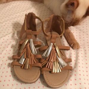 NWOT FabKids Girls Size 1 Sandals